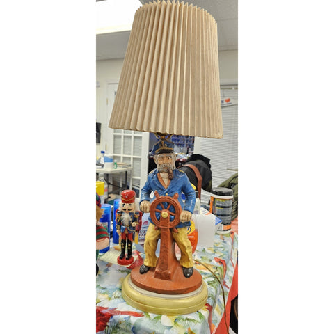 Vintage 1960s Antique Holland Mold Captain Lamp