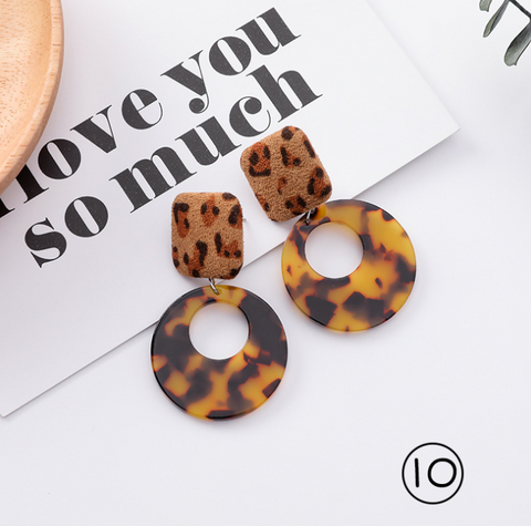 Simple and stylish acrylic geometric leopard stud earrings wooden earrings