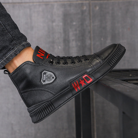 European station high men's shoes 2021 autumn and winter new men's leather fashion tide shoes men's Korean version of the net red thick floor shoes