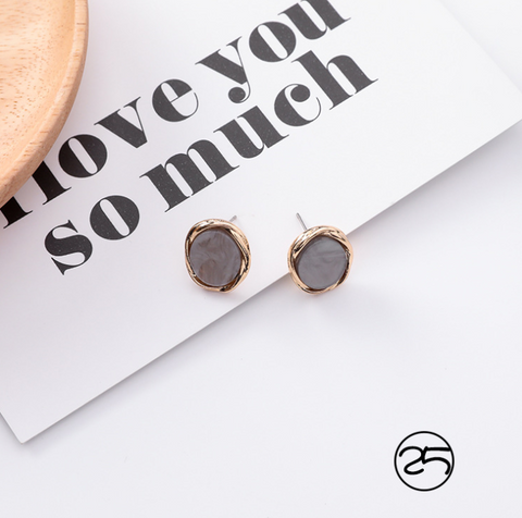 Simple and stylish acrylic geometric leopard stud earrings wooden earrings