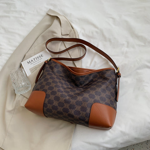 Retro Women Fashion Simple One Shoulder Messenger Bag