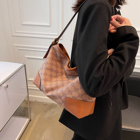 Retro Women Fashion Simple One Shoulder Messenger Bag