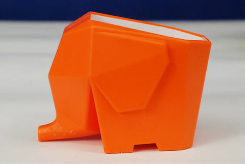 HuTCH Defends Toothbrush To Wear Elephant To Drain Water To Wear