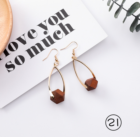 Simple and stylish acrylic geometric leopard stud earrings wooden earrings
