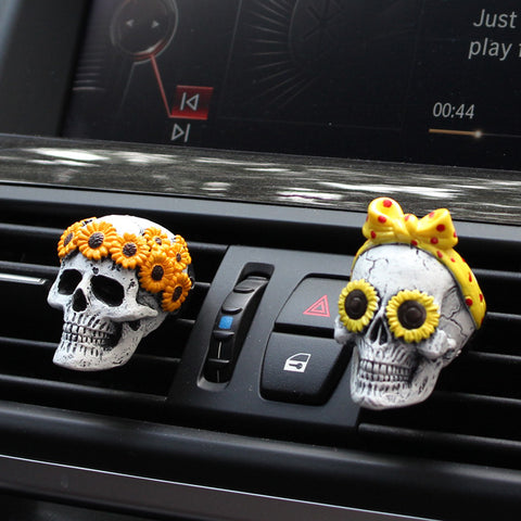 Car Air Freshener Vent Clip Car Aromatherapy Perfume Ghost Air Vent Two-Piece Car Interior Ornaments