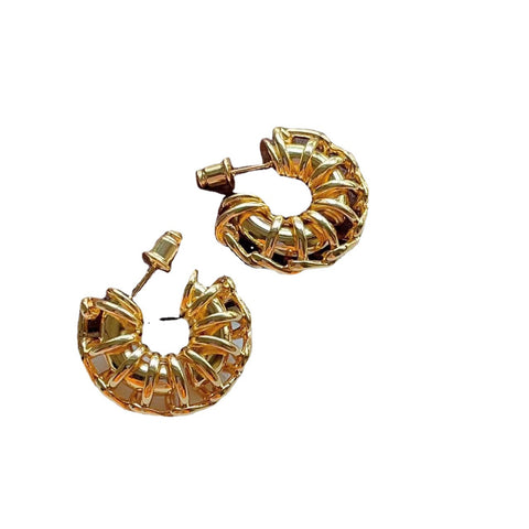 Twisted Smooth Temperament Celebrity Earrings Light Luxury