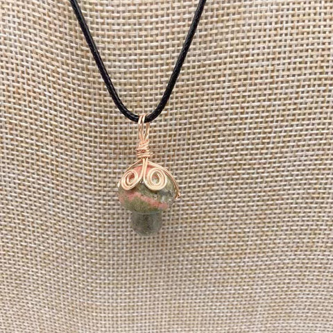 New Winding Small Mushroom Natural Stone Necklace
